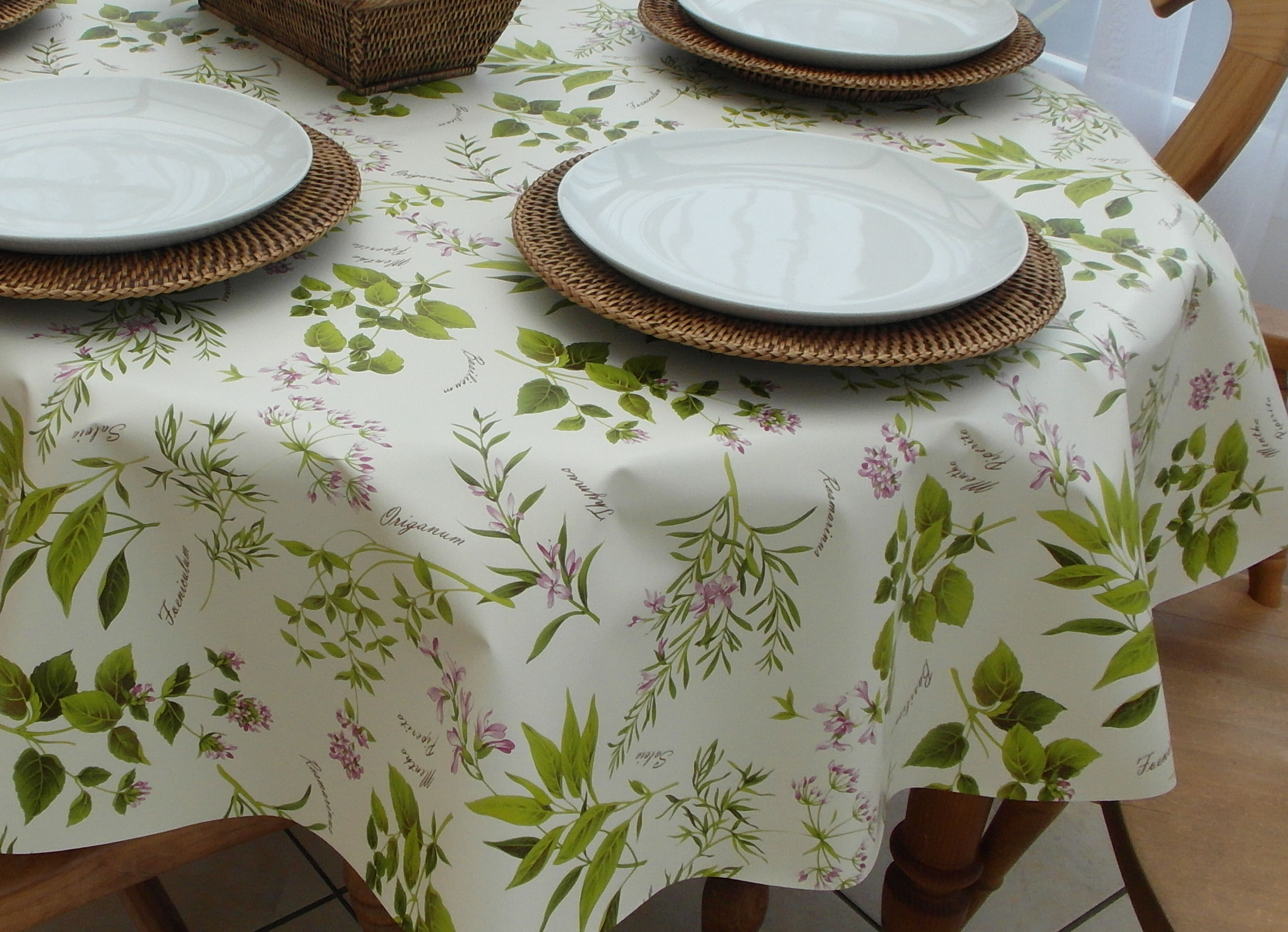 wipe clean tablecloth