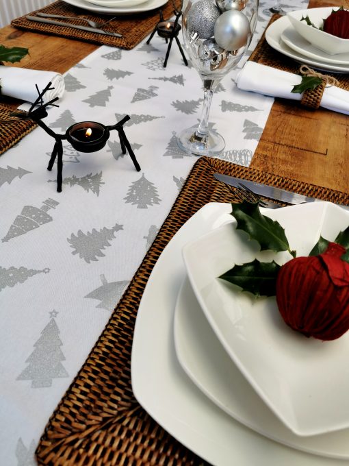 WHITE AND SILVER CHRISTMAS TABLE RUNNER